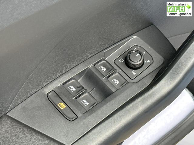 Volkswagen / T-Cross / Blau / / / MATRIX+KAMERA+ACC+KLIMA+SHZ+17 LM+KEYLESS