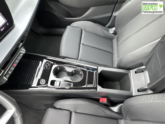 Audi / Q3 / Schwarz / / / SUV *Neues Modell*NAVI+ACC+KAMERA+PDC+EL. HECKKL.+LED, Beispielbilder, ggf. teilweise mit Sonderausstattung