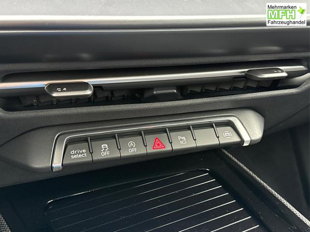 Audi / Q3 / Schwarz / / / SUV *Neues Modell*NAVI+ACC+KAMERA+PDC+EL. HECKKL.+LED, Beispielbilder, ggf. teilweise mit Sonderausstattung