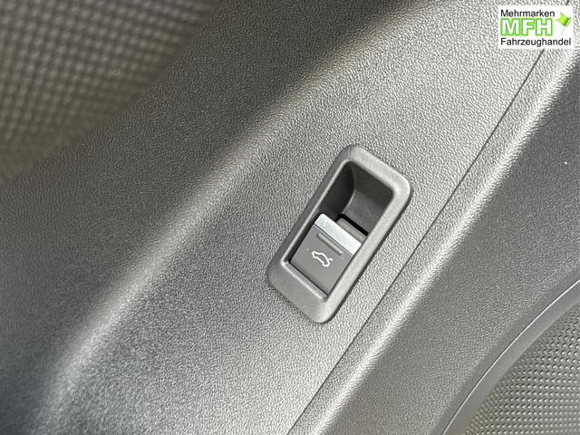 Audi / Q3 / Schwarz / / / SUV *Neues Modell*NAVI+ACC+KAMERA+PDC+EL. HECKKL.+LED, Beispielbilder, ggf. teilweise mit Sonderausstattung