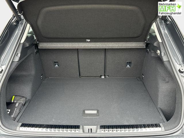 Audi / Q3 / Grau / / / *Neues Modell*NAVI+ACC+KAMERA+PDC+EL. HECKKL.+LED