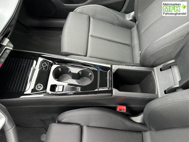 Audi / Q3 / Grau / / / *Neues Modell*NAVI+ACC+KAMERA+PDC+EL. HECKKL.+LED