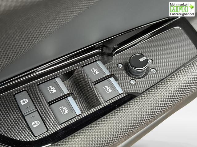 Audi / Q3 / Grau / / / *Neues Modell*NAVI+ACC+KAMERA+PDC+EL. HECKKL.+LED