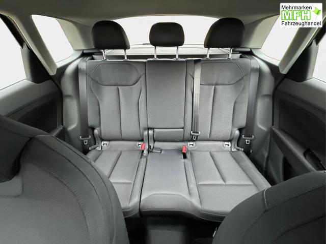 Audi / Q3 / Grau / / / *Neues Modell*NAVI+ACC+KAMERA+PDC+EL. HECKKL.+LED