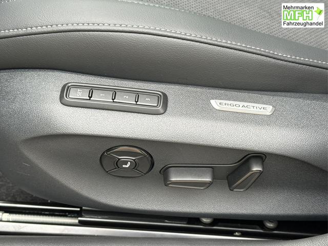 Volkswagen / Passat Variant / Grau / / / DSG+PANO+NAVI+MATRIX+360 KAM+MASSAGE+ACC+18 LM