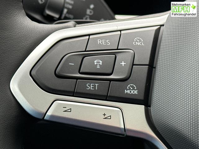 Volkswagen / Passat Variant / Grau / / / DSG+PANO+NAVI+MATRIX+360 KAM+MASSAGE+ACC+18 LM