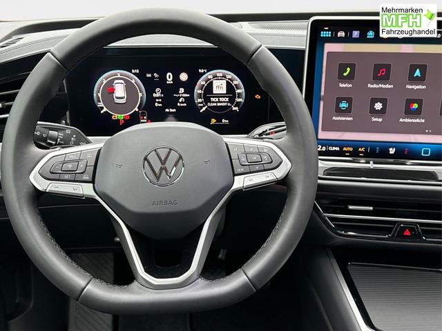 Volkswagen / Passat Variant / Grau / / / DSG+PANO+NAVI+MATRIX+360 KAM+MASSAGE+ACC+18 LM