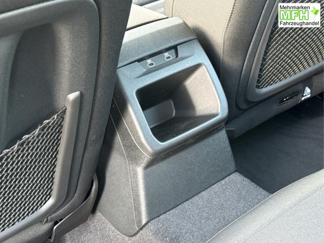 Audi / A5 / / / / quattro NAVI+EL. HECKKL.+PDC+LED+17 LM, Beispielbilder, ggf. teilweise mit Sonderausstattung