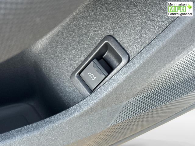 Audi / A5 / / / / quattro NAVI+EL. HECKKL.+PDC+LED+17 LM