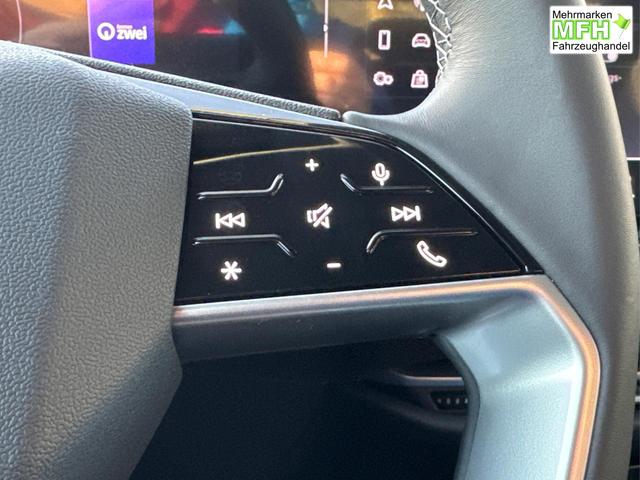 Audi / A5 / / / / quattro NAVI+EL. HECKKL.+PDC+LED+17 LM