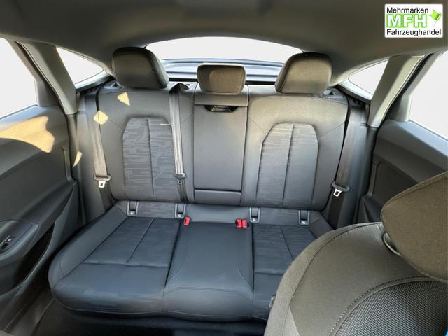 Audi / A5 / / / / quattro NAVI+EL. HECKKL.+PDC+LED+17 LM