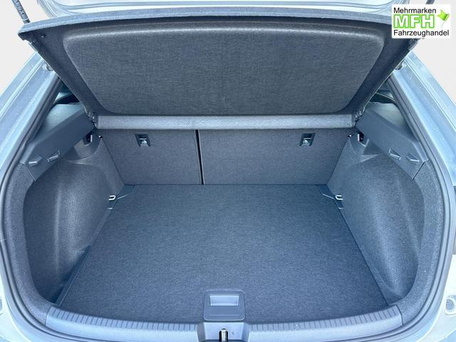 Volkswagen / Taigo / Silber / / / MATRIX+Keyless+KAMERA+18ALU+ACC+SHZ, Beispielbilder, ggf. teilweise mit Sonderausstattung