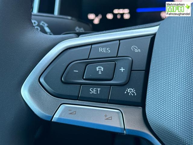 Volkswagen / Taigo / Silber / / / MATRIX+Keyless+KAMERA+18ALU+ACC+SHZ, Beispielbilder, ggf. teilweise mit Sonderausstattung