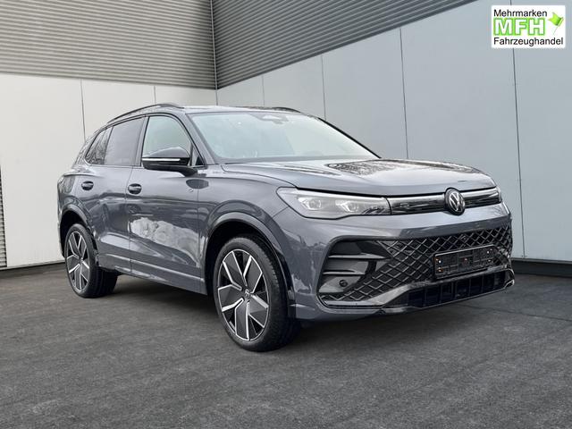 Volkswagen / Tiguan / Grau / / / PLUG-IN+PANO+AHK+HD MATRIX+NAVI+BLACK STYLE+20 LM+ACC
