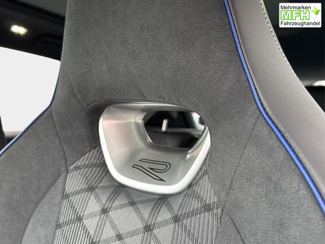 Volkswagen / Tiguan / Grau / / / PLUG-IN+PANO+AHK+HD MATRIX+NAVI+BLACK STYLE+20 LM+ACC