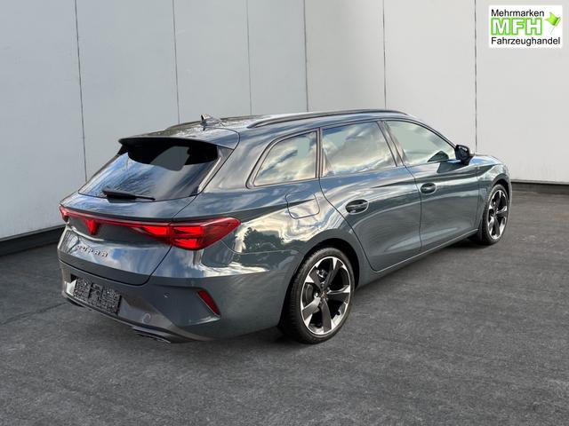 Cupra / Leon Sportstourer / Gelb / / / 