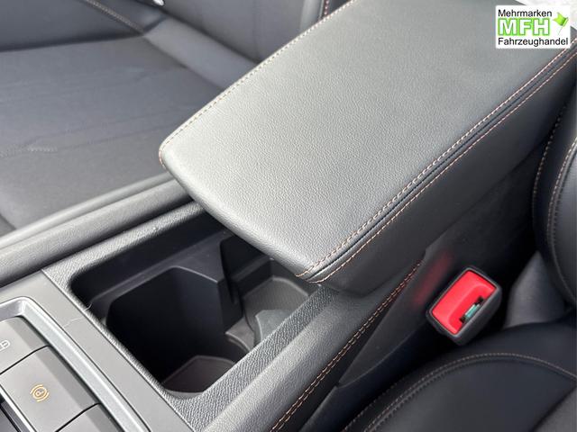 Cupra / Leon Sportstourer / Gelb / / / 