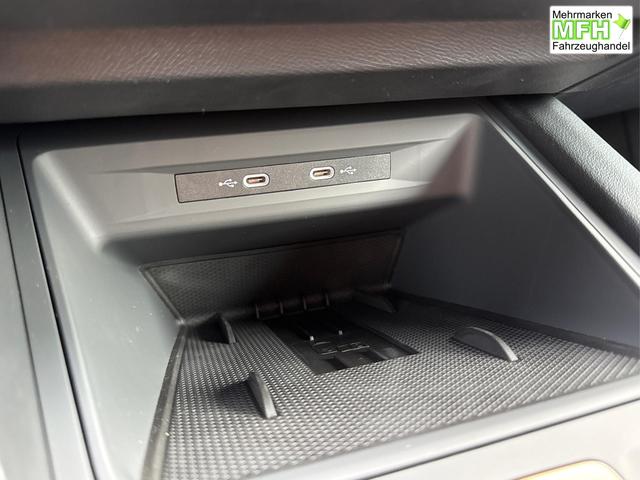 Cupra / Leon Sportstourer / Gelb / / / 