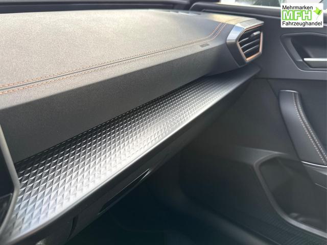 Cupra / Leon Sportstourer / Gelb / / / 