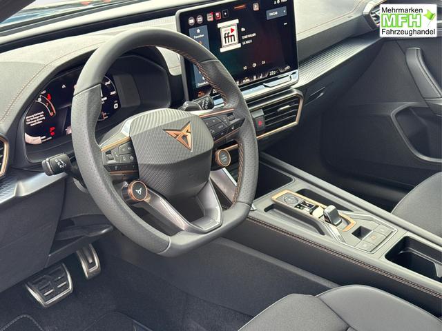 Cupra / Leon Sportstourer / Gelb / / / 