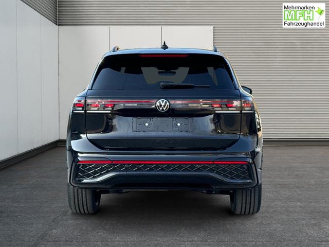 Volkswagen / Tiguan / Schwarz / / / 4 MOT+AHK+NAVI+PANORAMA+EL. HECK.+20 ALU