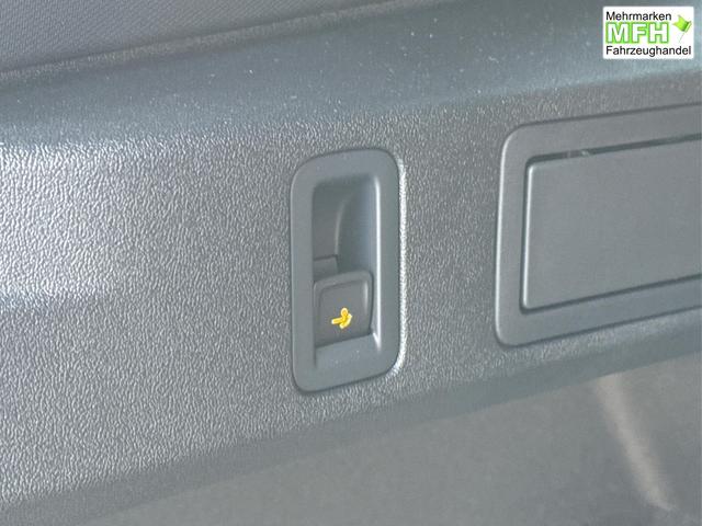 Volkswagen / Tiguan / Schwarz / / / 4 MOT+AHK+NAVI+PANORAMA+EL. HECK.+20 ALU