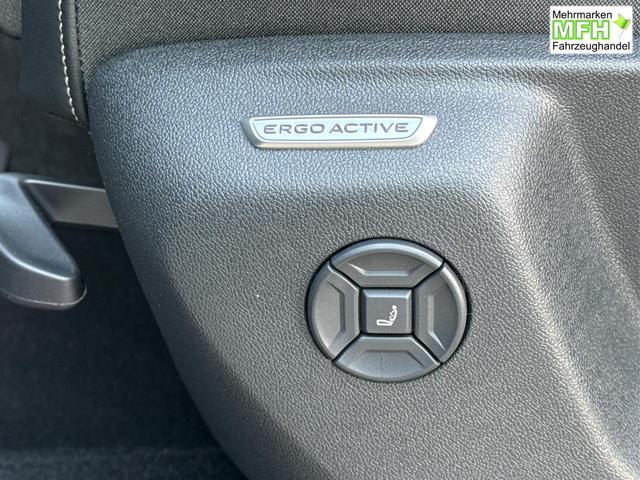 Volkswagen / Tiguan / Schwarz / / / 4 MOT+AHK+NAVI+PANORAMA+EL. HECK.+20 ALU