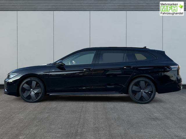 Volkswagen / Passat Variant / Schwarz / / / 4WD+PANO+AHK+HARMAN+NAVI+HUD+Matrix+ACC, Beispielbilder, ggf. teilweise mit Sonderausstattung