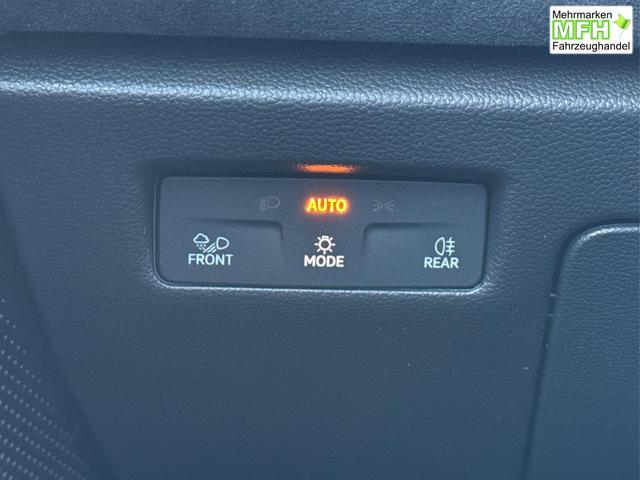 Volkswagen / Passat Variant / Schwarz / / / 4WD+PANO+AHK+HARMAN+NAVI+HUD+Matrix+ACC, Beispielbilder, ggf. teilweise mit Sonderausstattung