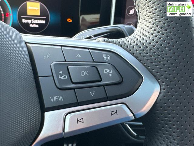 Volkswagen / Passat Variant / Schwarz / / / 4WD+PANO+AHK+HARMAN+NAVI+HUD+Matrix+ACC, Beispielbilder, ggf. teilweise mit Sonderausstattung