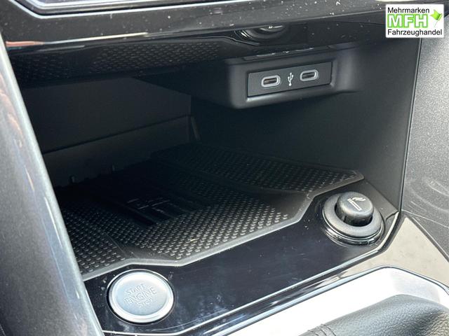 Volkswagen / T-Roc / / / / MATRIX LED+ KAMERA+ EL. HECKKL.+PDC+SHZ, Beispielbilder, ggf. teilweise mit Sonderausstattung