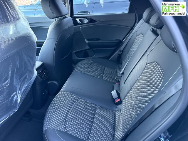 Kia / XCeed / Schwarz / / / (Vision) KLIMA+KAMERA+ACC+NAVI+LED+16 ALU, Beispielbilder, ggf. teilweise mit Sonderausstattung