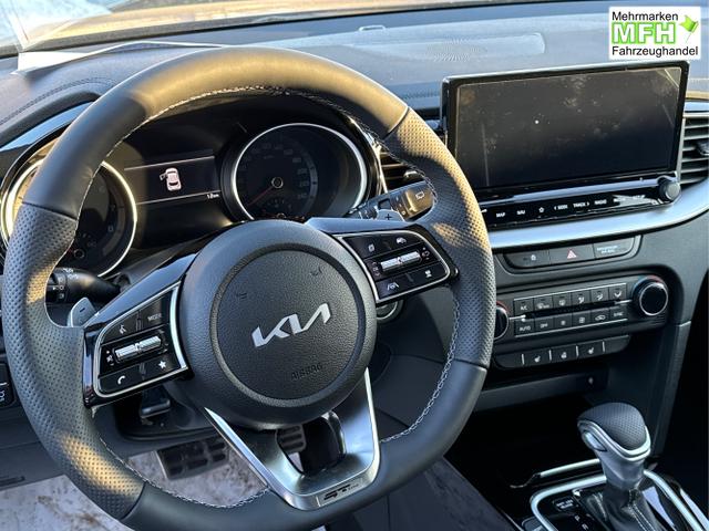 Kia / XCeed / Schwarz / / / ACC+SHZ+eHK+KAMERA+NAVI+LED+18 ALU, Beispielbilder, ggf. teilweise mit Sonderausstattung