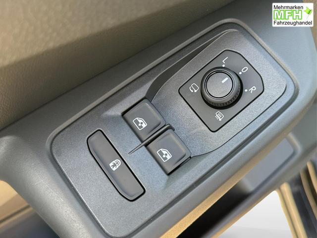 Volkswagen / Caddy Maxi / / / / Caddy Maxi NAVI+AHK+SHZ+LED+ KAMERA+PDC+ LANE ASSIST