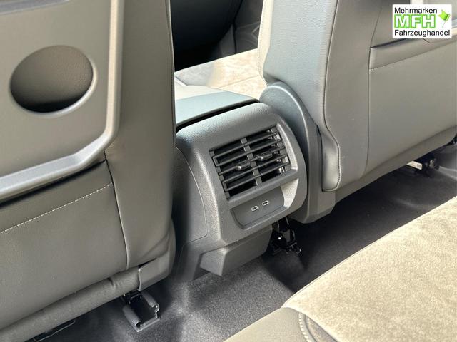 Volkswagen / Caddy Maxi / / / / Caddy Maxi NAVI+AHK+SHZ+LED+ KAMERA+PDC+ LANE ASSIST