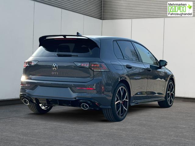 Volkswagen / Golf / / / / PANO+MATRIX+HUD+HARMAN+NAVI+360 KAMERA+19 LM, Beispielbilder, ggf. teilweise mit Sonderausstattung