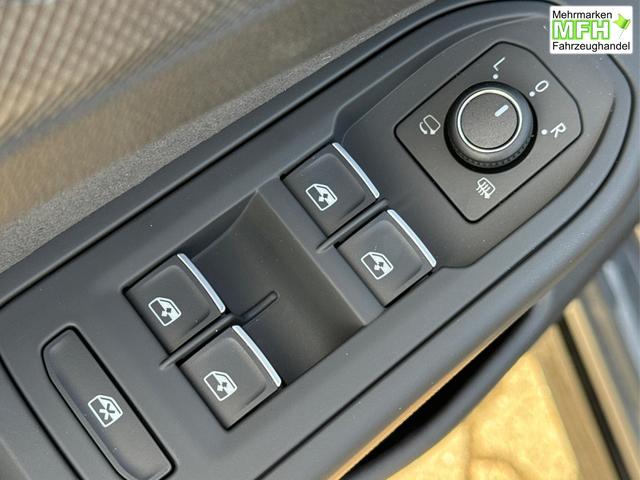 Volkswagen / Golf / / / / PANO+MATRIX+HUD+HARMAN+NAVI+360 KAMERA+19 LM, Beispielbilder, ggf. teilweise mit Sonderausstattung