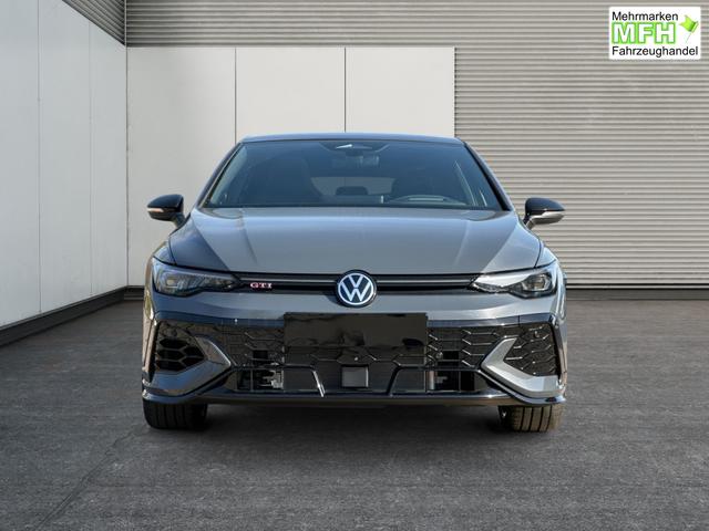 Volkswagen / Golf / / / / PANO+MATRIX+HUD+HARMAN+NAVI+360 KAMERA+19 LM, Beispielbilder, ggf. teilweise mit Sonderausstattung