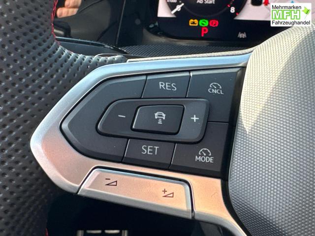 Volkswagen / Golf / / / / PANO+MATRIX+HUD+HARMAN+NAVI+360 KAMERA+19 LM, Beispielbilder, ggf. teilweise mit Sonderausstattung