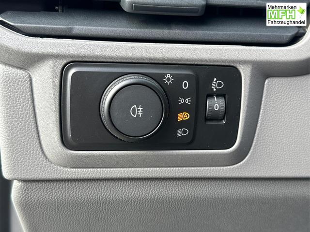 Volkswagen / T7 Caravelle / / / / LR+9 Sitze+AHK+KLIMAAUT.+KAMERA+PDC+LED