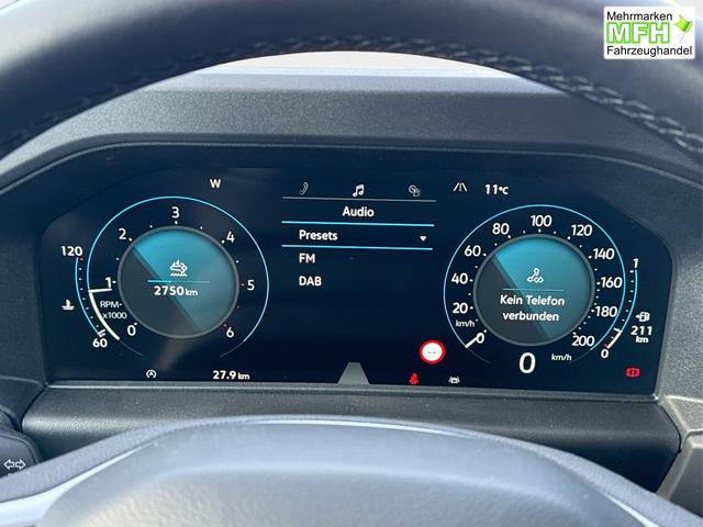 Volkswagen / T7 Caravelle / / / / LR+9 Sitze+AHK+KLIMAAUT.+KAMERA+PDC+LED