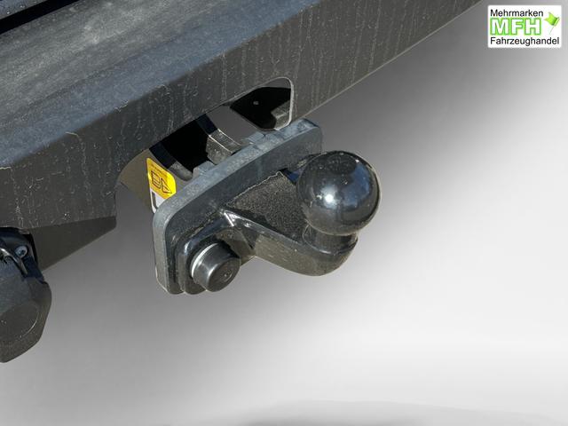 Volkswagen / T7 Caravelle / / / / LR+9 Sitze+AHK+KLIMAAUT.+KAMERA+PDC+LED