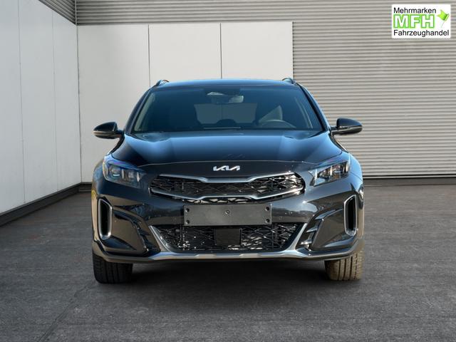 Kia / XCeed / Schwarz / / / ACC+SHZ+eHK+KAMERA+NAVI+LED+18 ALU