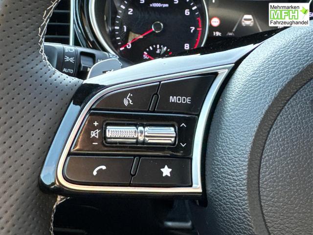 Kia / XCeed / Schwarz / / / ACC+SHZ+eHK+KAMERA+NAVI+LED+18 ALU