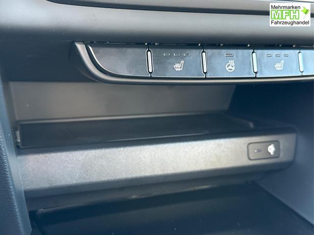 Kia / XCeed / Schwarz / / / ACC+SHZ+eHK+KAMERA+NAVI+LED+18 ALU