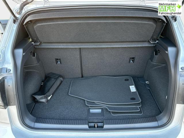 Volkswagen / T-Cross / / / / NAVI+SHZ+MATRIX+ACC+KAMERA+18'' ALU