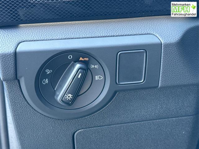 Volkswagen / T-Cross / / / / NAVI+SHZ+MATRIX+ACC+KAMERA+18'' ALU