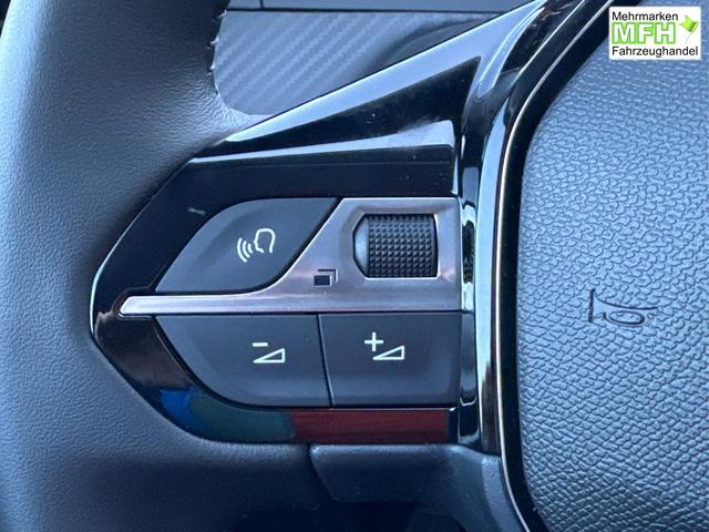 Peugeot / 208 / Grau / / / MAN6+SHZ+LED+PDC+TEMPOMAT