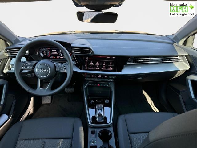 Audi / A3 Sportback / Schwarz / / / ACC+KAMERA+SHZ+LED+16LM+APP