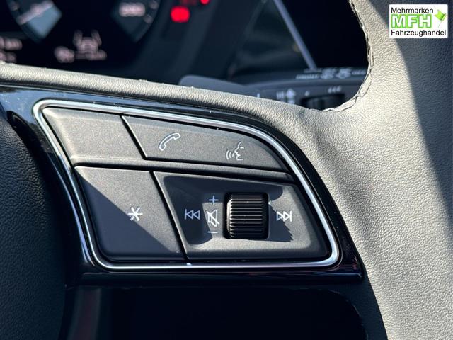 Audi / A3 Sportback / Schwarz / / / ACC+KAMERA+SHZ+LED+16LM+APP